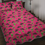 Little Green Alien UFO Print Quilt Bed Set