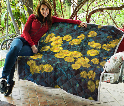 Little Yellow Daisy Print Quilt