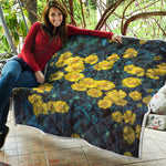 Little Yellow Daisy Print Quilt