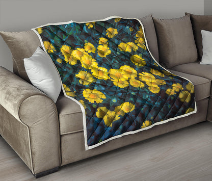 Little Yellow Daisy Print Quilt