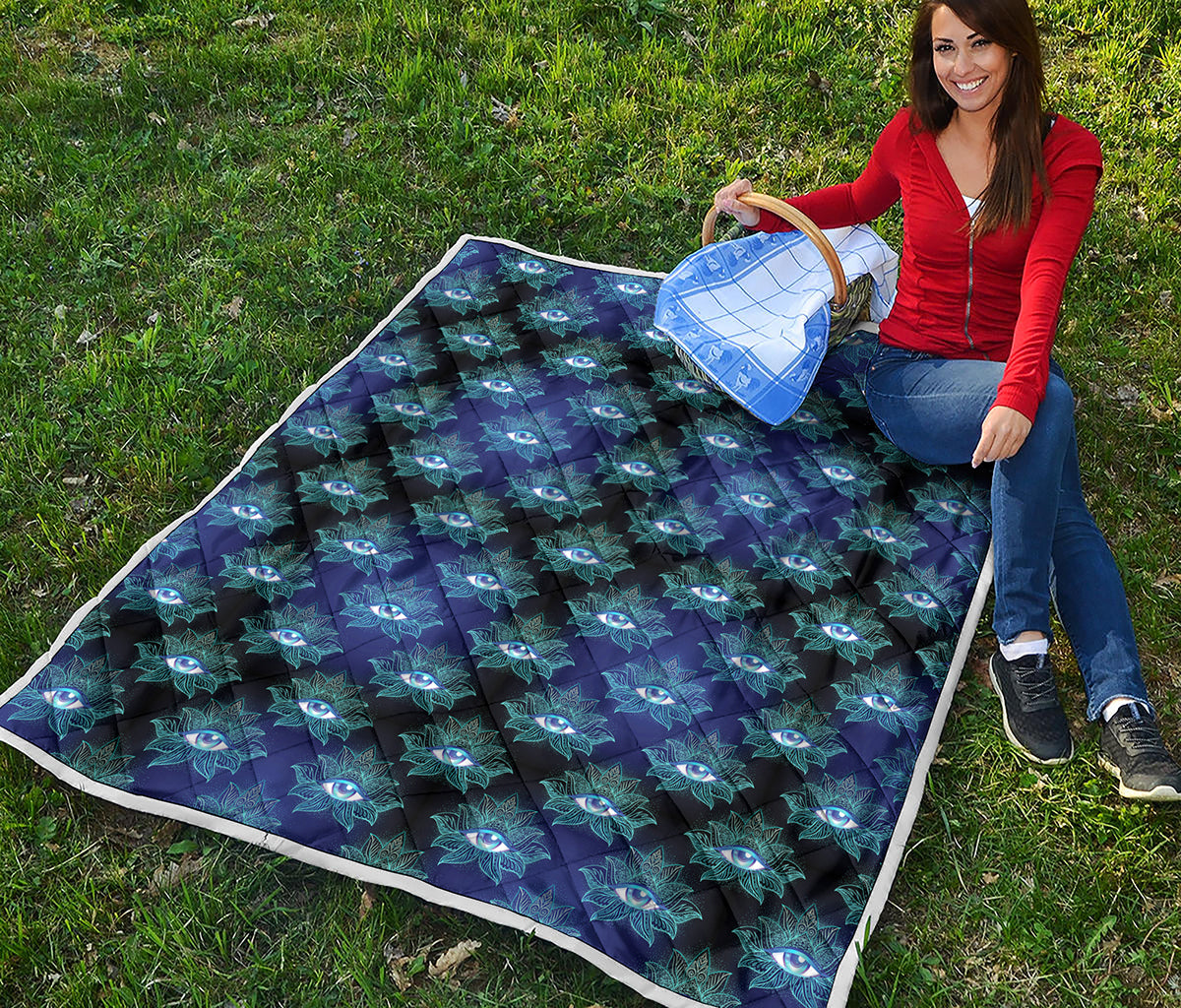 Lotus Eye of Providence Pattern Print Quilt