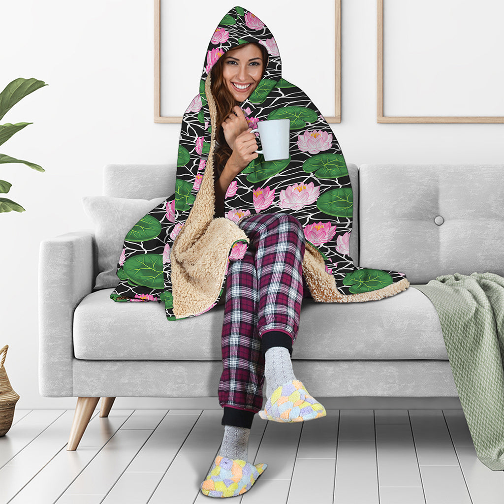 Lotus Flower And Leaf Pattern Print Hooded Blanket