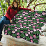 Lotus Flower And Leaf Pattern Print Quilt
