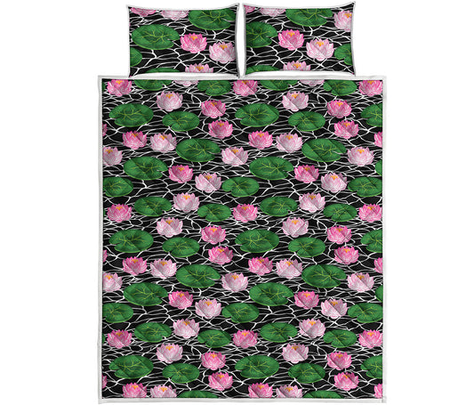 Lotus Flower And Leaf Pattern Print Quilt Bed Set