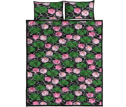 Lotus Flower And Leaf Pattern Print Quilt Bed Set