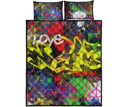 Love NYC Graffiti Print Quilt Bed Set