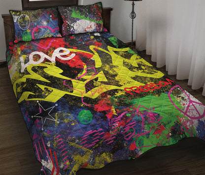 Love NYC Graffiti Print Quilt Bed Set
