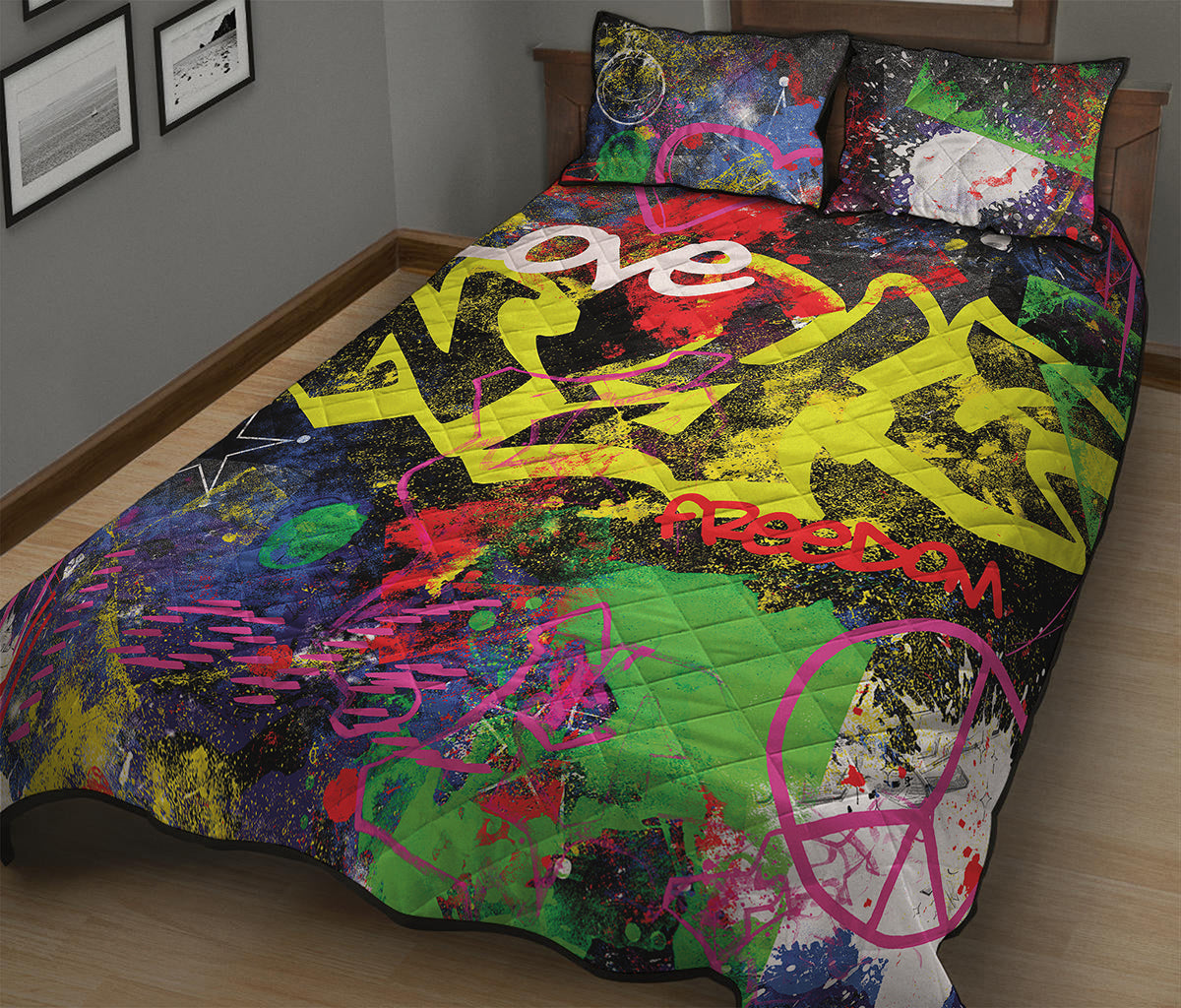 Love NYC Graffiti Print Quilt Bed Set