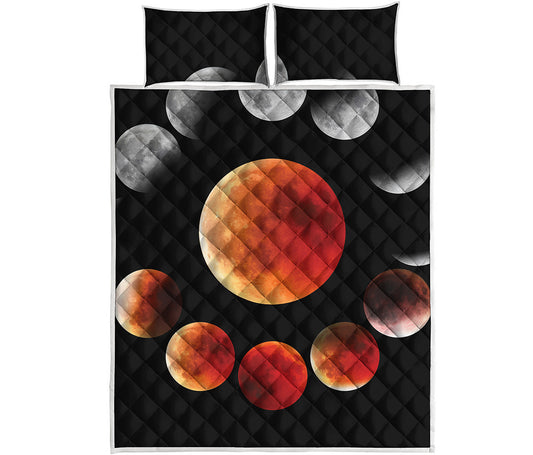 Lunar Eclipse Cycle Print Quilt Bed Set