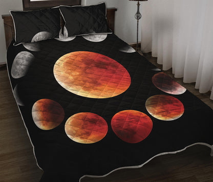 Lunar Eclipse Cycle Print Quilt Bed Set
