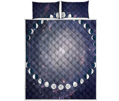 Lunar Phase Cycle Print Quilt Bed Set