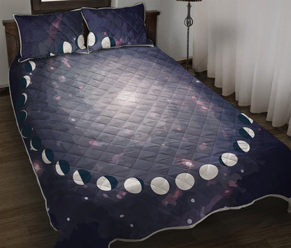 Lunar Phase Cycle Print Quilt Bed Set