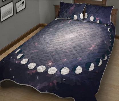 Lunar Phase Cycle Print Quilt Bed Set