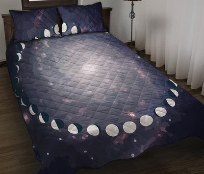 Lunar Phase Cycle Print Quilt Bed Set