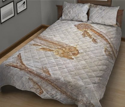Lycoptera Fish Fossil Print Quilt Bed Set