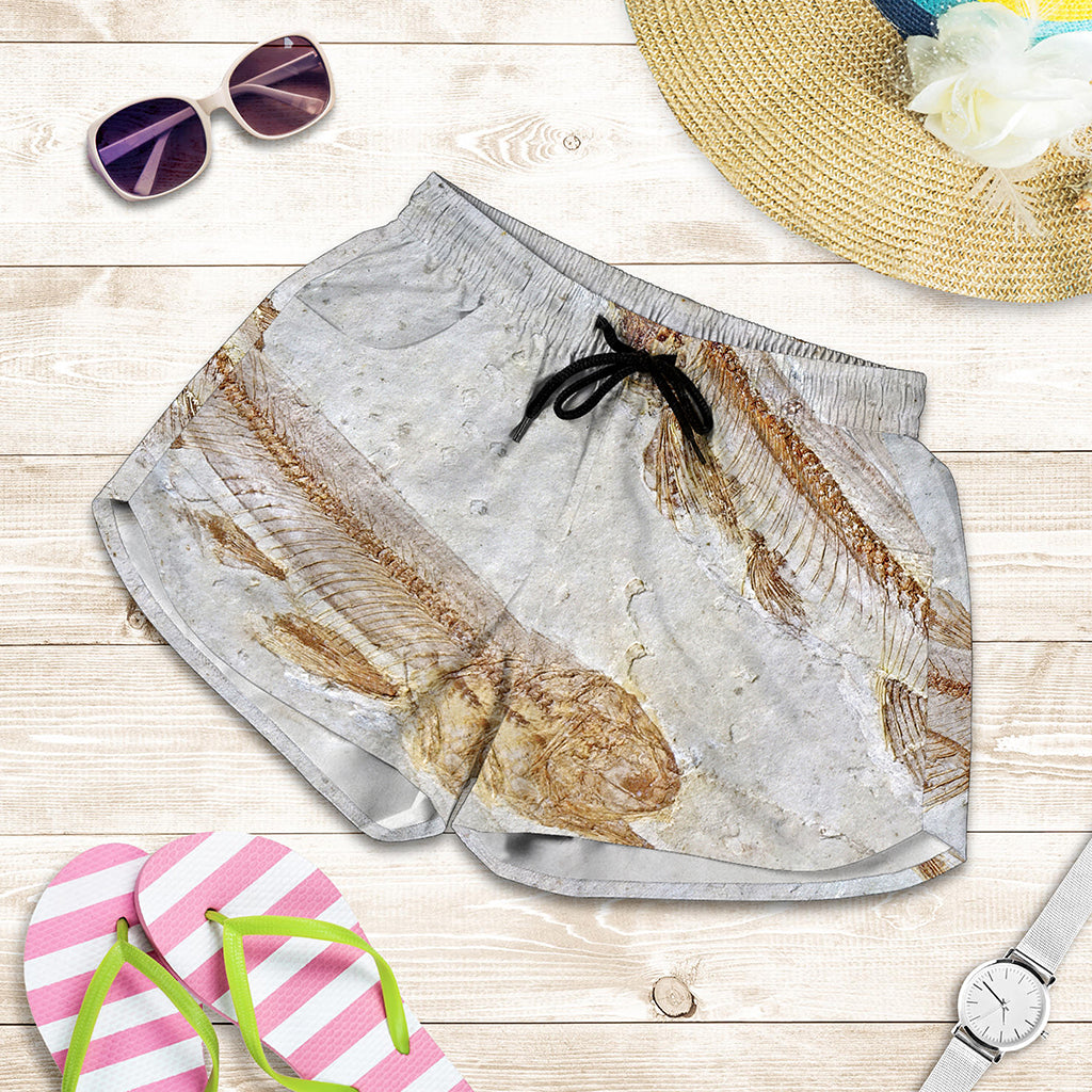 Lycoptera Fish Fossil Print Women's Shorts