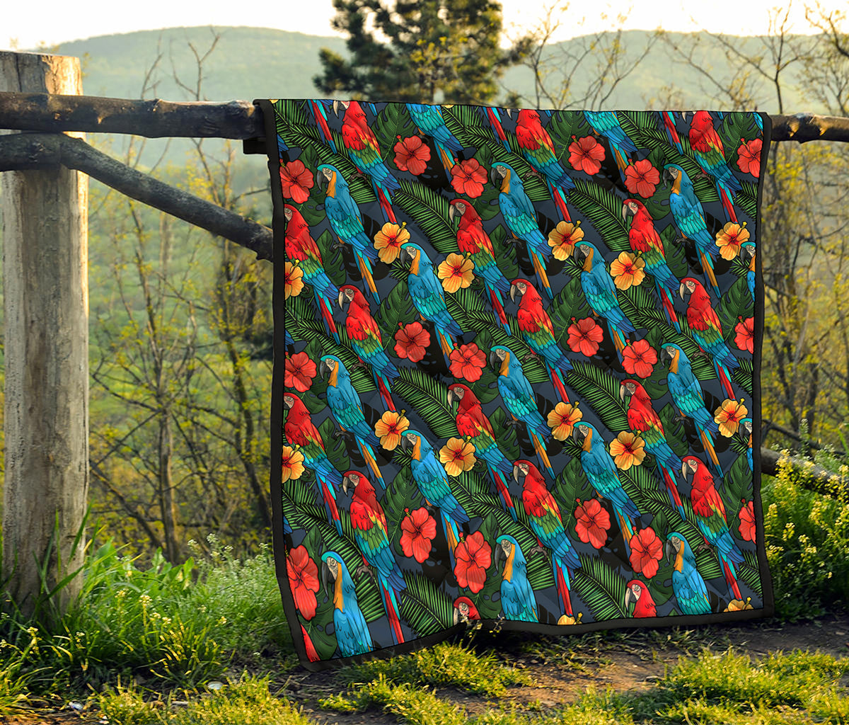 Macaw Parrot Pattern Print Quilt
