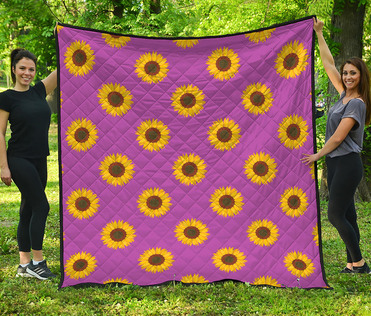 Magenta Pink Sunflower Pattern Print Quilt