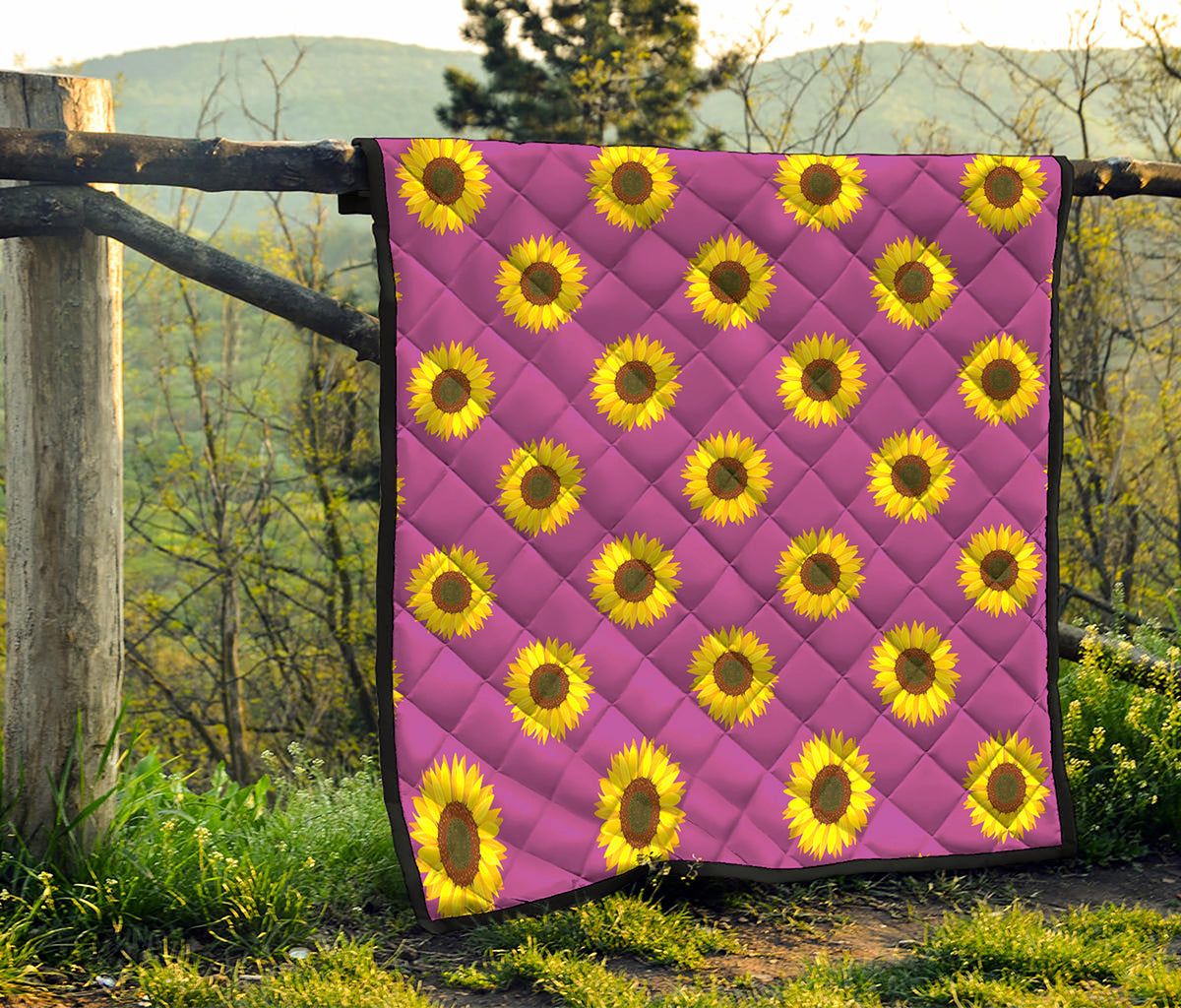 Magenta Pink Sunflower Pattern Print Quilt