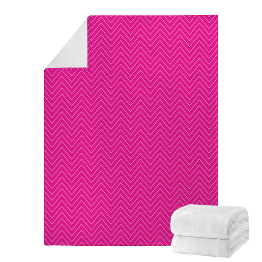 Magenta Pink Zigzag Pattern Print Blanket