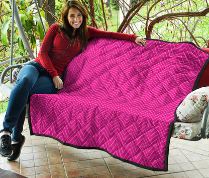 Magenta Pink Zigzag Pattern Print Quilt