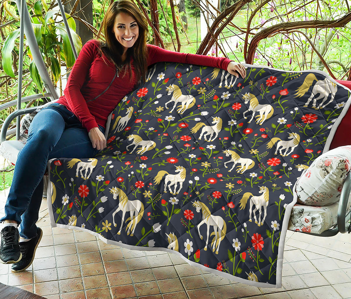 Magic Floral Unicorn Pattern Print Quilt