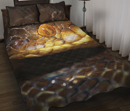 Malagasy Cat Eyed Snake Print Quilt Bed Set