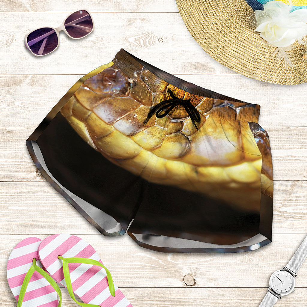 Malagasy Cat Eyed Snake Print Women's Shorts