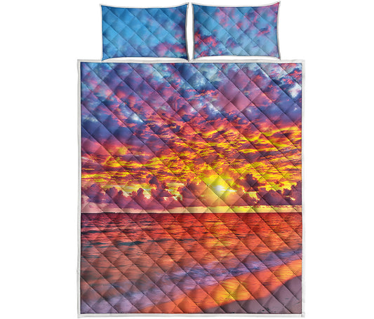 Maldives Sunset Print Quilt Bed Set