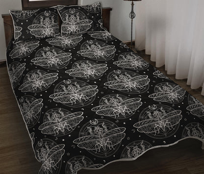 Mantis Spirit Animal Pattern Print Quilt Bed Set