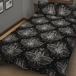 Mantis Spirit Animal Pattern Print Quilt Bed Set