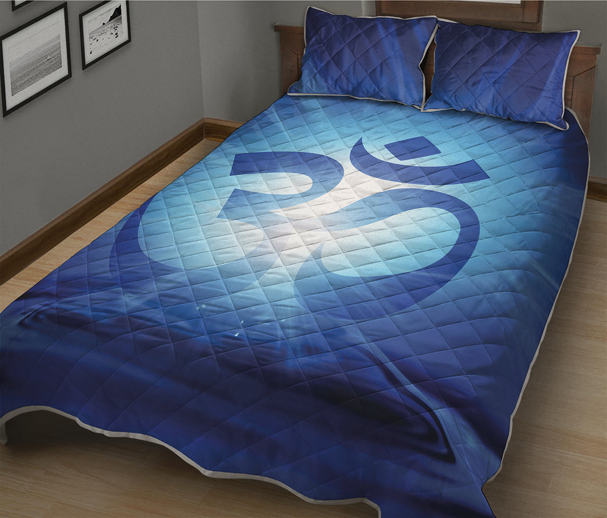 Mantra Om Print Quilt Bed Set