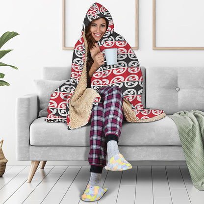 Maori Kowhaiwhai Pattern Print Hooded Blanket