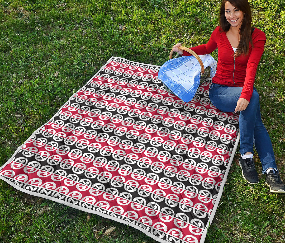Maori Kowhaiwhai Pattern Print Quilt
