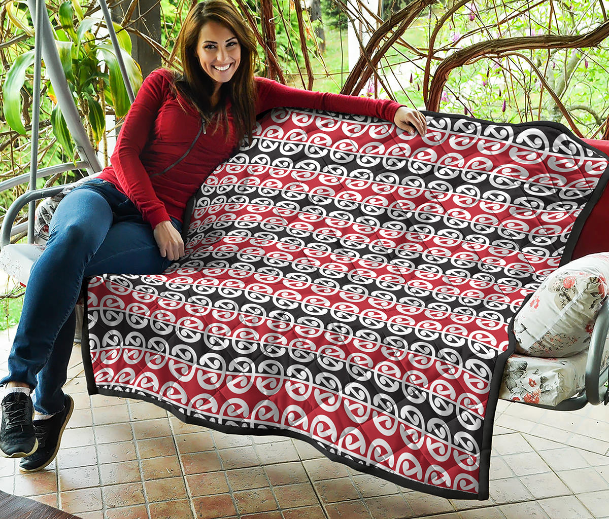 Maori Kowhaiwhai Pattern Print Quilt