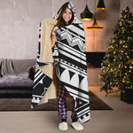 Maori Polynesian Tattoo Pattern Print Hooded Blanket