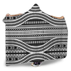 Maori Tattoo Polynesian Tribal Print Hooded Blanket