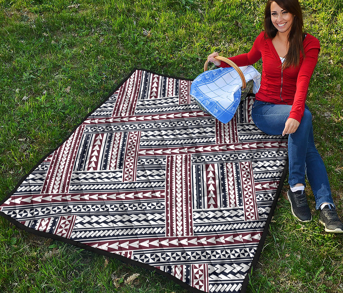 Maori Tribal Pattern Print Quilt
