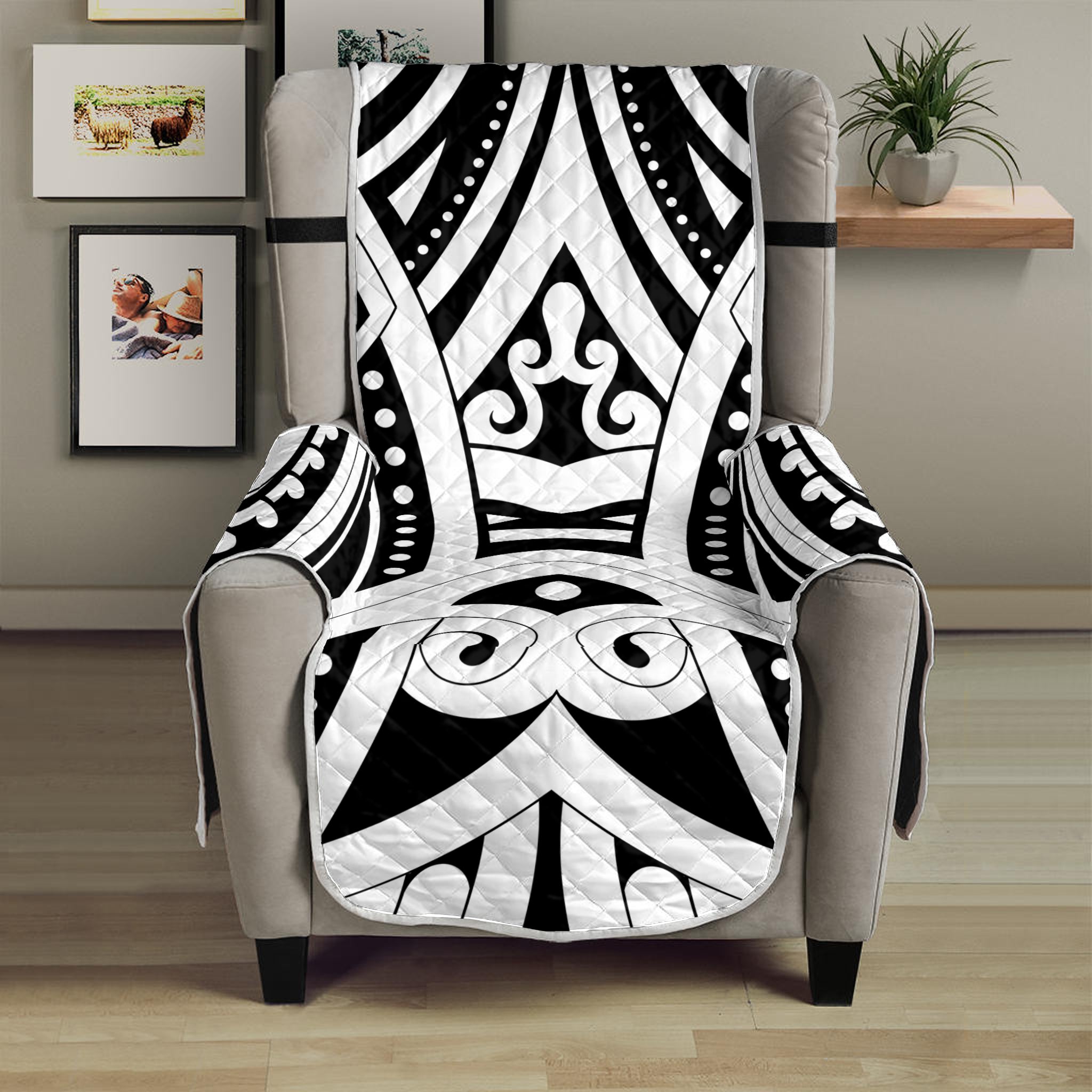 Maori Tribal Tattoo Pattern Print Armchair Protector