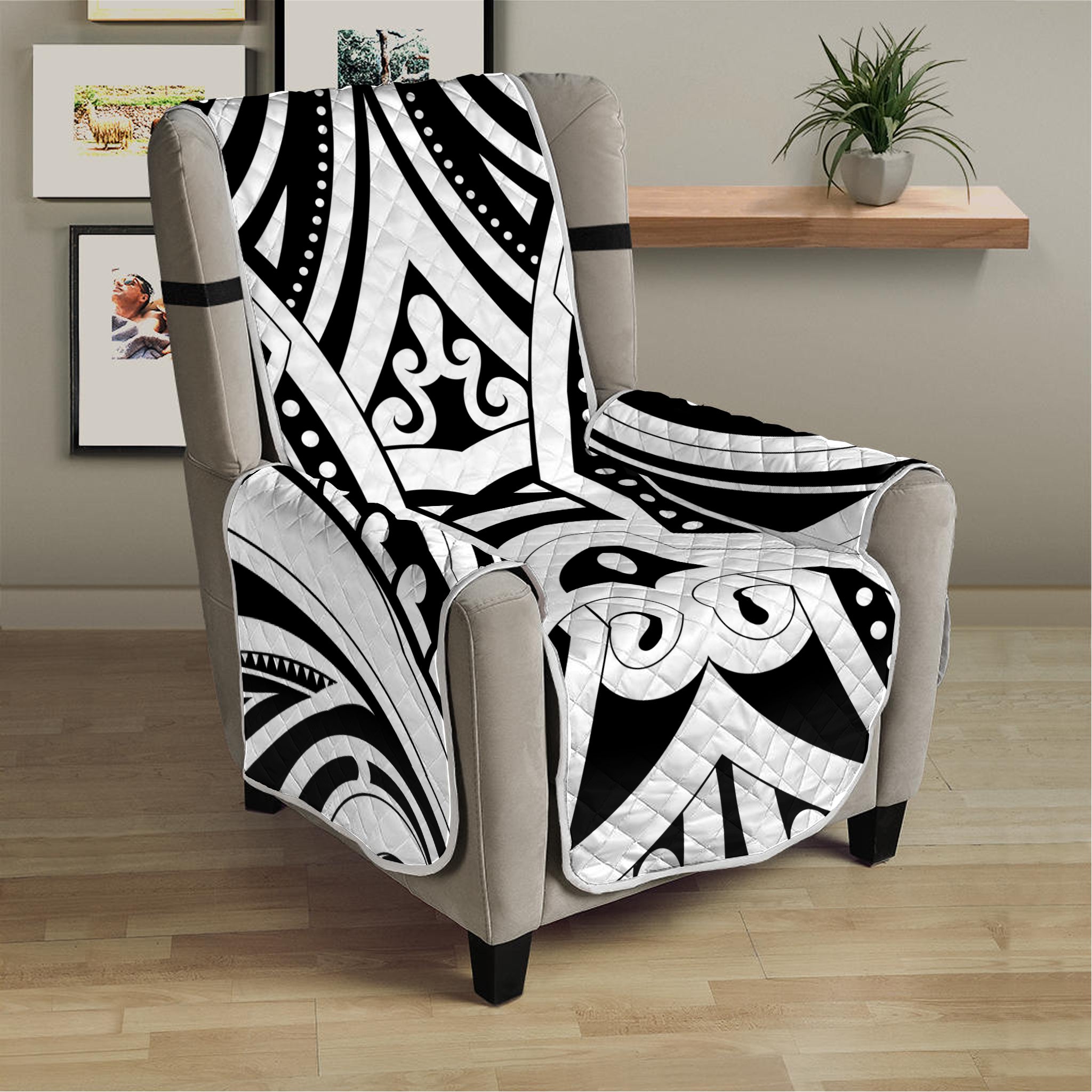 Maori Tribal Tattoo Pattern Print Armchair Protector