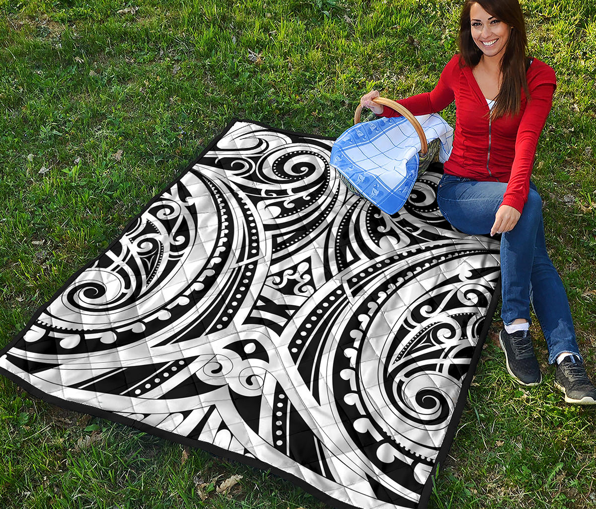 Maori Tribal Tattoo Pattern Print Quilt