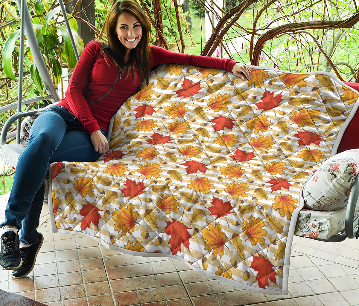 Maple And Oak Pattern Print Quilt