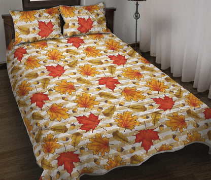 Maple And Oak Pattern Print Quilt Bed Set