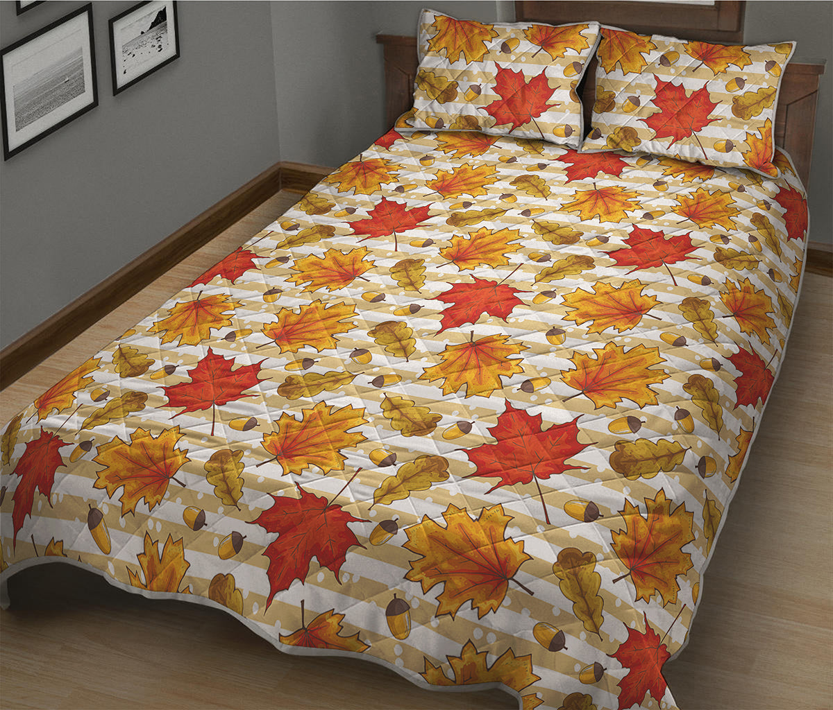 Maple And Oak Pattern Print Quilt Bed Set