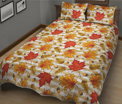 Maple And Oak Pattern Print Quilt Bed Set