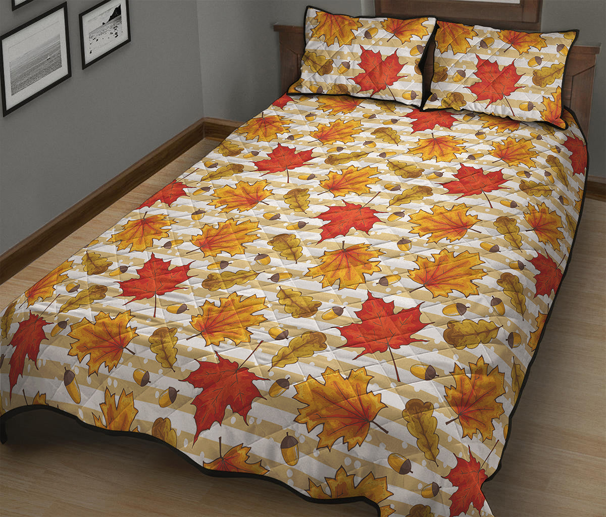 Maple And Oak Pattern Print Quilt Bed Set