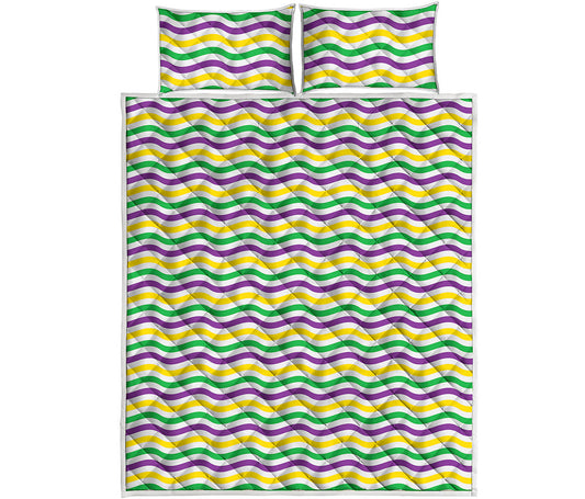 Mardi Gras Wave Pattern Print Quilt Bed Set