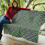 Mardi Gras Zigzag Pattern Print Quilt
