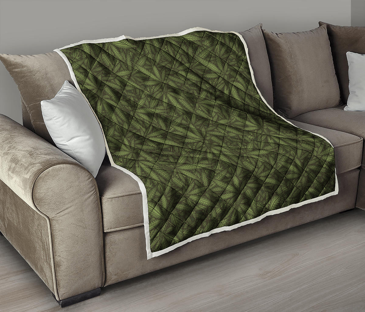 Marijuana Leaf Pattern Print Quilt