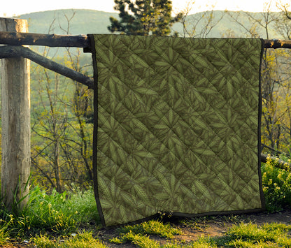 Marijuana Leaf Pattern Print Quilt